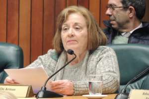 Edila de Armas reclama mejoras en el centro de salud “El Vigía”