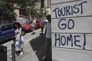 Bennett: el “turismofobia” ya lo tenemos instalado acá, en Punta del Este y La Pedrera