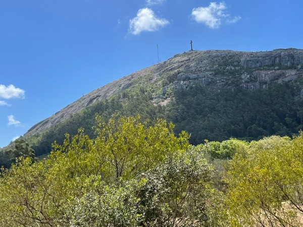 Pan de Azúcar, alcalde, cerro