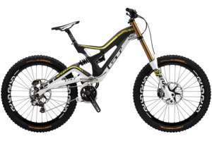 Robó una bicicleta, se escondió en una casa y le imputaron hurto y violación de domicilio