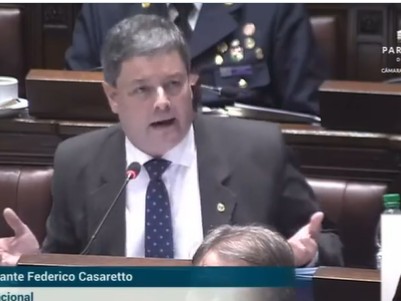 Casaretto furioso con Antonini en la interpelación al Ministro Heber: “Yo no quiero que en mi cuero se ponga este tipo de ciudadanos”