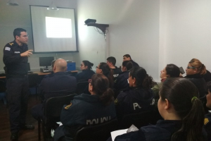 Capacitación en Violencia Doméstica y Género en la Jefatura de Maldonado