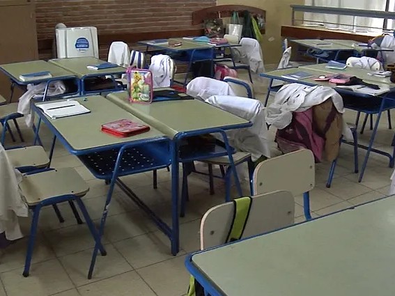 Una maestra está siendo investigada administrativamente tras denuncia por agresión a un alumno