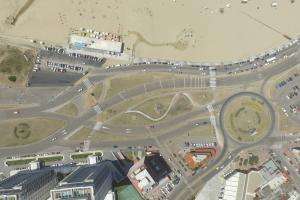 Paseo de las Américas: reinauguración de la escultura “Metamorfosis”