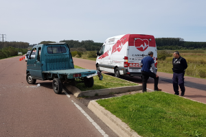Conductor herido tras vuelco en la perimetral