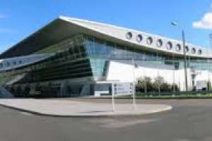 Extenderán concesión del aeropuerto de Laguna del Sauce
