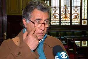 Vázquez interviene, se reúne con Darío Pérez y logra preacuerdo por Caja Militar