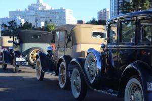 Autos Ford T recorren la costa de Maldonado