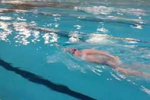 Nadador de Maldonado busca apoyo económico para poder viajar al Sudamericano