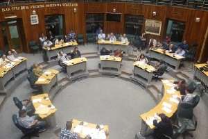 Con votos del oficialismo y uno colorado la Junta aprobó la última modificación presupuestal del quinquenio