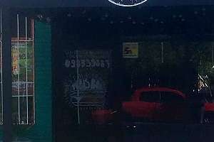 Asaltaron a punta de pistola al joven dueño de un comercio cuando cerraba