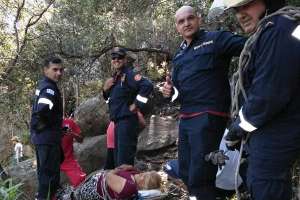 Rescataron a una mujer que sufrió una caída cuando descendía del Cerro Pan de Azúcar