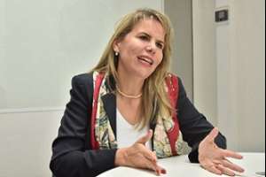 Charla de la Ministro de Industria y Comercio de Paraguay