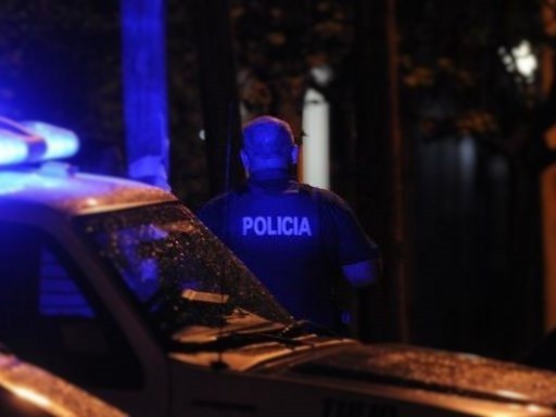 Detuvieron a dos hombres por rapiña a delivery en San Carlos
