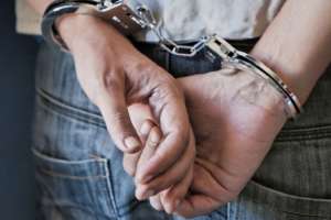 Robó un casillero de bebidas en un comercio y terminó en la cárcel