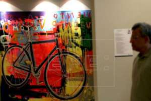 Ya comenzó la feria Este Arte en el Centro de Convenciones de Punta del Este