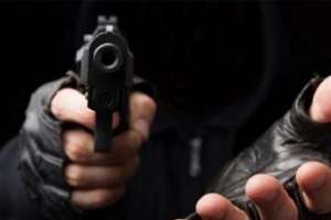 Investigan rapiña a dos repartidores en el barrio Biarritz