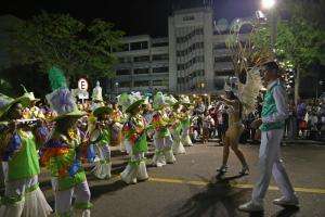 Escuelas de Samba desfilan en Maldonado
