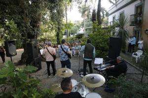 Espectáculo de tango instrumental en el Arboretum Lussich