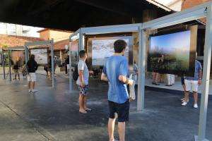Fotogalería al aire libre "1.5 °C" en el Espacio Cultural Gorlero