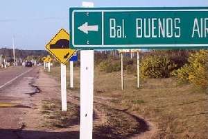 Pagaba la contribución de un terreno en el balneario Buenos Aires que no era suyo y fue condenada por estafa