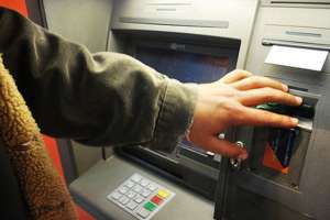 Plebiscito contra la bancarización obligatoria: reclaman un esfuerzo final para recoger firmas necesarias