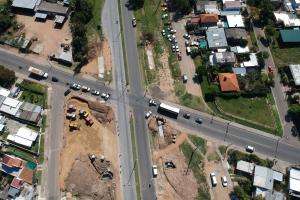 Avanza la construcción de la rotonda de Bulevar Artigas y Camino Vialidad