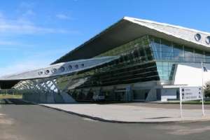 Rebaja del combustible potencia la industria aeronáutica