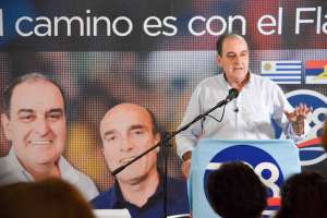 Convención de la Lista 738 proclamó a Óscar De los Santos