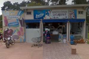 Delincuentes con máscaras en el rostro asaltaron un super de Ocean Park