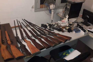 Gran cantidad de armas incautadas y 3 condenados tras el robo a la casa de un coleccionista en Granja Cuñetti
