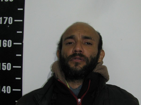 Una mujer ingresó a su casa y se sorprendió al encontrar a dos desconocidos dentro; huyeron tras robar varios objetos