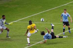 Copa América: Uruguay aplastó 4 a 0 a Ecuador en el debut en el torneo continental