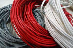 Robaron decenas de metros de cables de baja tensión