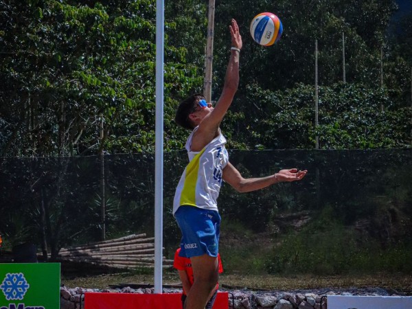 Voleibolista fernandino defenderá a Uruguay en Mundial de Beach Volley sub 19