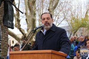 Céspedes condenó violaciones de DDHH, "vengan de donde vengan" y cuestionó pensamientos hegemónicos