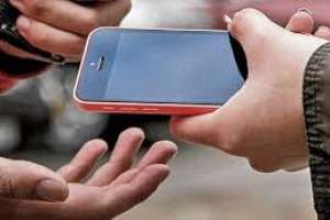 Robó un celular en Avenida Aiguá y tendrá que cumplir medidas cautelares