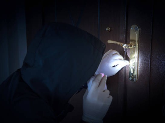 Un hombre fue formal...