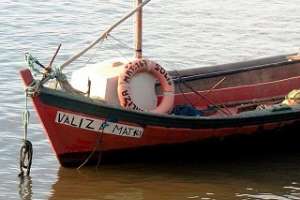 Murió un pescador cuando su embarcación se quedó sin máquinas y se dio vuelta en Solís