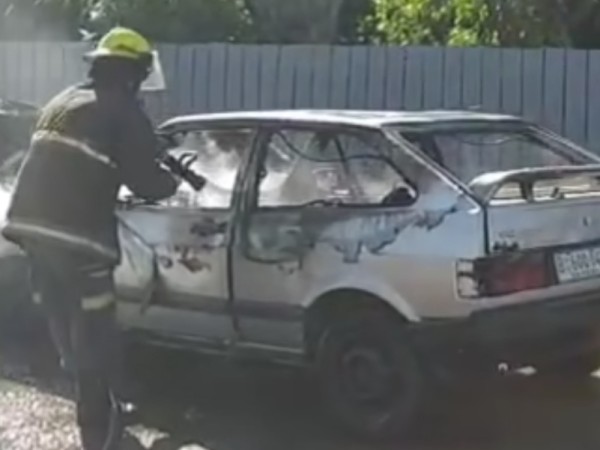 Automóvil se incendió en zona del faro de José Ignacio