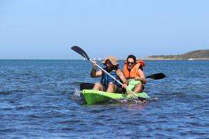 Se realiza la primera travesía en kayak y paddle surf a la Isla Gorriti
