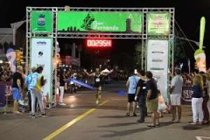 El argentino Federico Bruno ganó la San Fernando y un corredor falleció este domingo tras sufrir un paro cardíaco en plena competencia