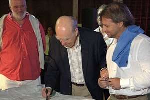 Con la presencia del presidente electo se cumplió acto de colocación de la piedra fundacional Museo de Arte Latinoamericano