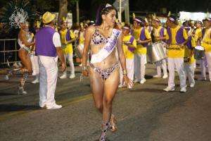 Desfile de Escuelas de Samba para la Prueba de Categorización