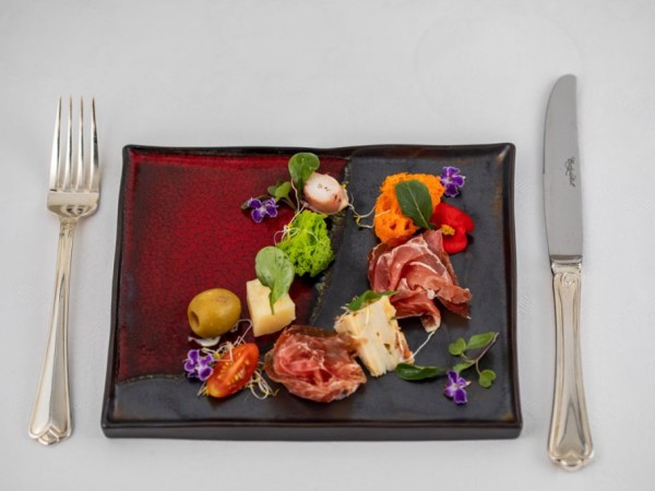 Un restaurante del hotel Enjoy fue elegido como el mejor restaurante de hotel uruguayo, según el ranking World Culinary Awards