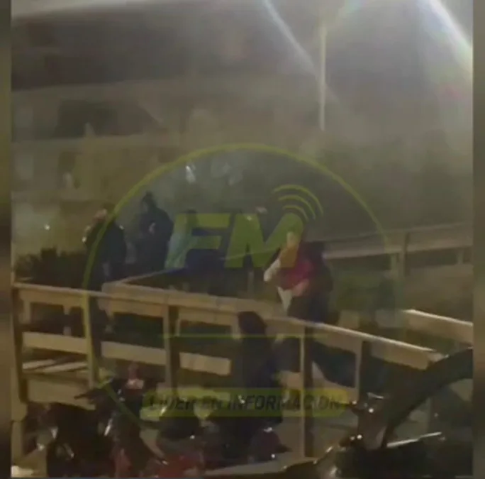 Pelea a golpe de puñ...