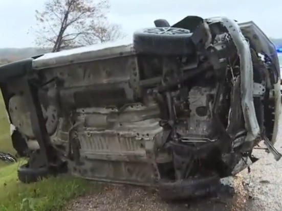 Automóvil volcó en ruta 5 tras cruzar espejo de agua durante intensa lluvia