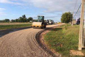 Avanza la pavimentación de calles en Aiguá