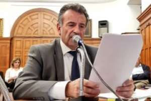 Salinas informó al Parlamento que hay 392 notificaciones de casos sospechosos de coronavirus