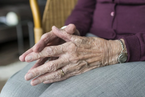 Aplican protocolo de prevención y actuación frente al Covid-19 en hogares de ancianos de Maldonado